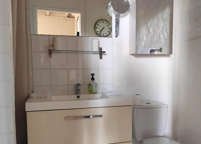 Chateau Lafite Monteil - Proche Bordeaux Bed and Breakfast